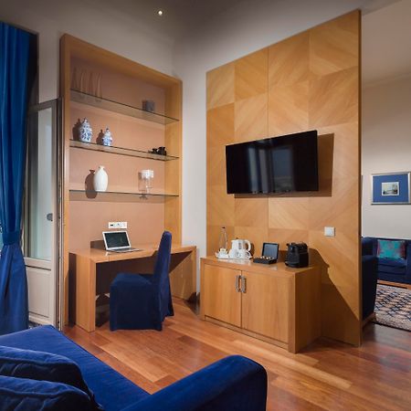 Gdm Megaron, Historical Monument Hotel Heraklion  Exterior photo A room at the hotel