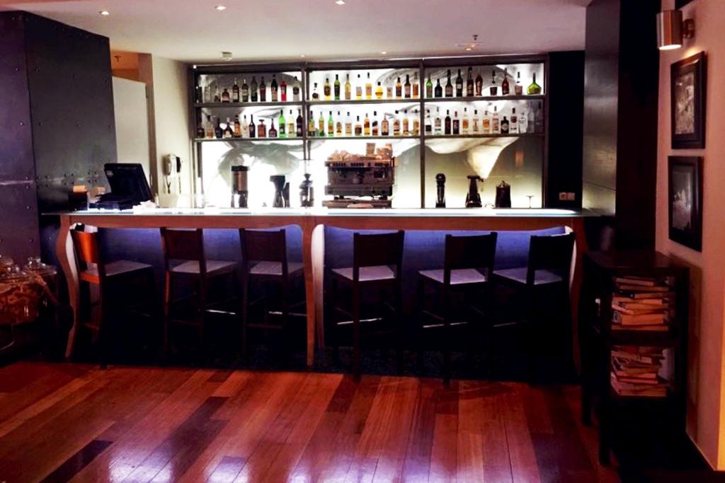 Gdm Megaron, Historical Monument Hotel Heraklion  Exterior photo The bar at the 1900