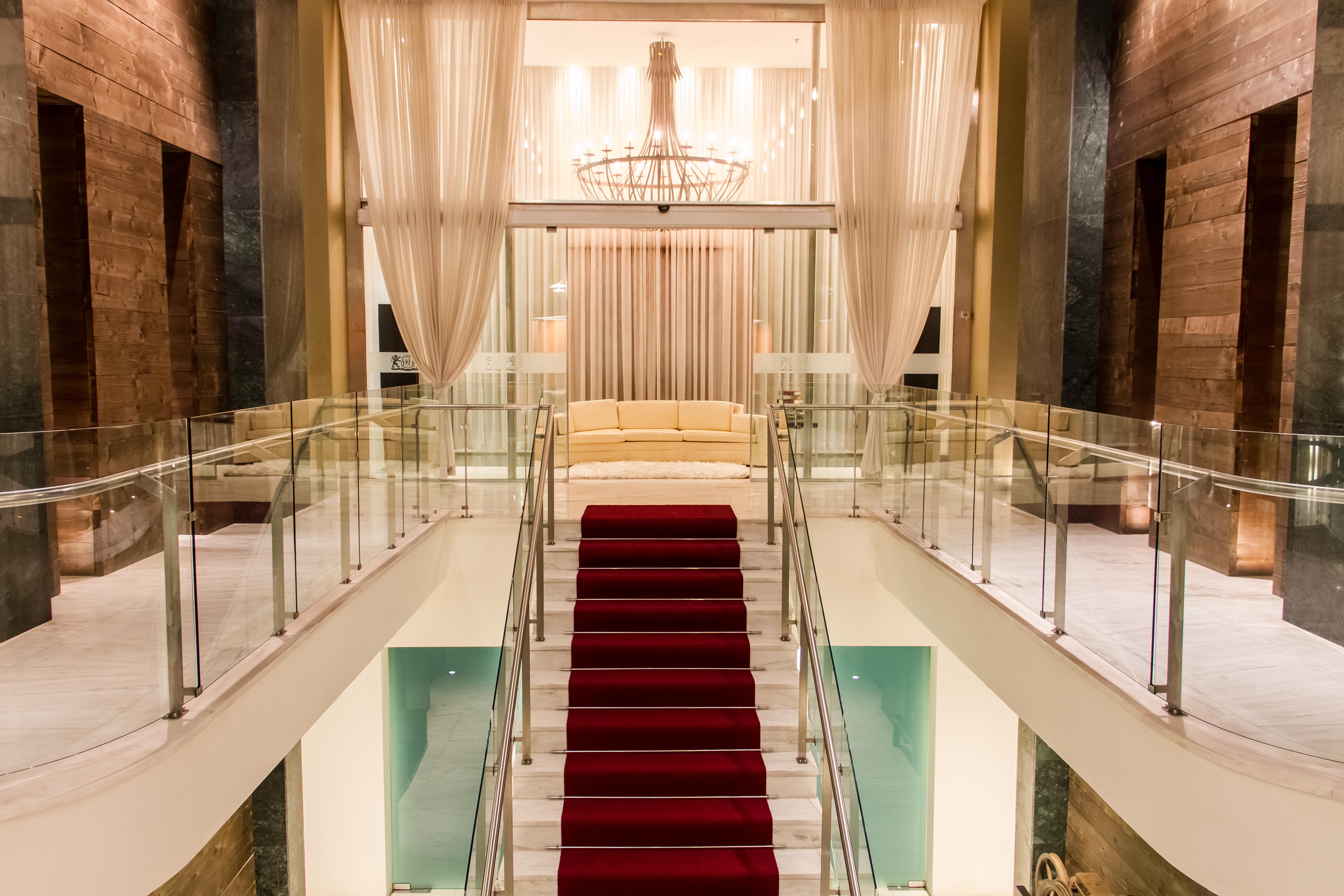 Gdm Megaron, Historical Monument Hotel Heraklion  Exterior photo The staircase of the hotel